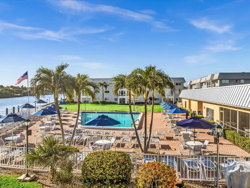 Picture of 33 Colonial Club Drive 204, Boynton Beach FL 33435