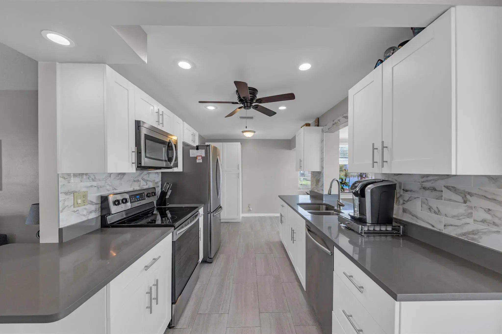 Picture of 2550 NW 2 Drive, Pompano Beach, FL 33064