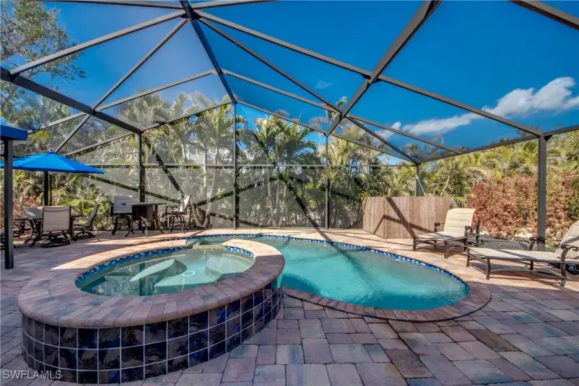 Picture of 365 Donora Blvd, Fort Myers Beach FL 33931