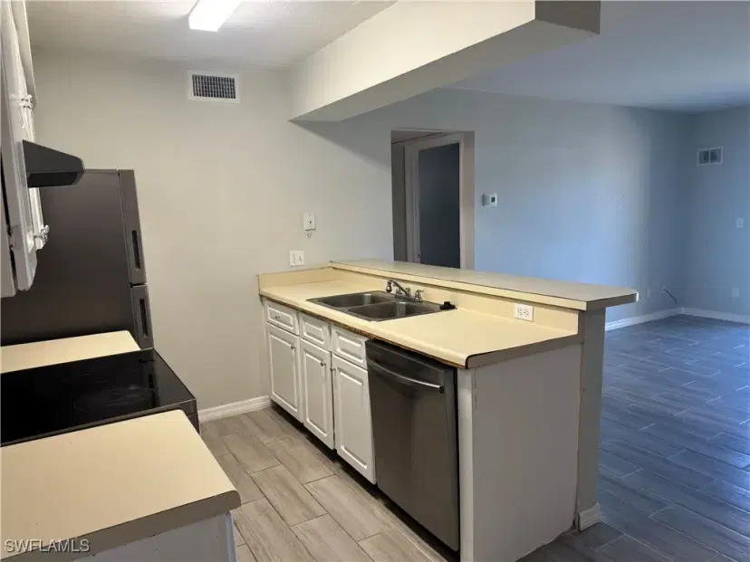Picture of 5311 Summerlin Rd 1104, Fort Myers FL 33919