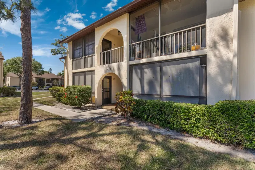 Picture of 117 Lake Pine Circle C-1, Greenacres FL 33463