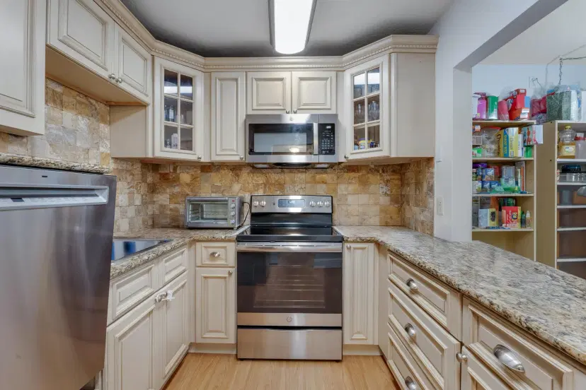 Picture of 117 Lake Pine Circle C-1, Greenacres FL 33463