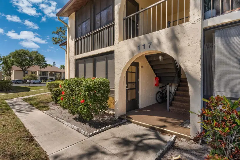 Picture of 117 Lake Pine Circle C-1, Greenacres FL 33463