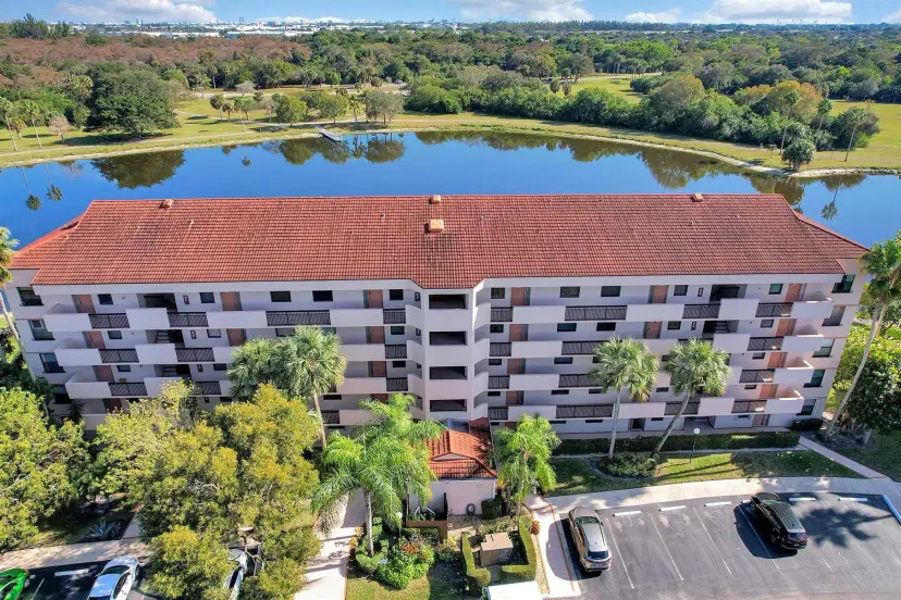 Picture of 2766 Carambola Circle S 405, Coconut Creek FL 33066