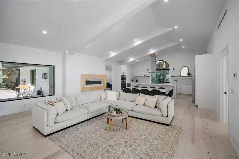 Picture of 1641 Northgate Dr, Naples FL 34105