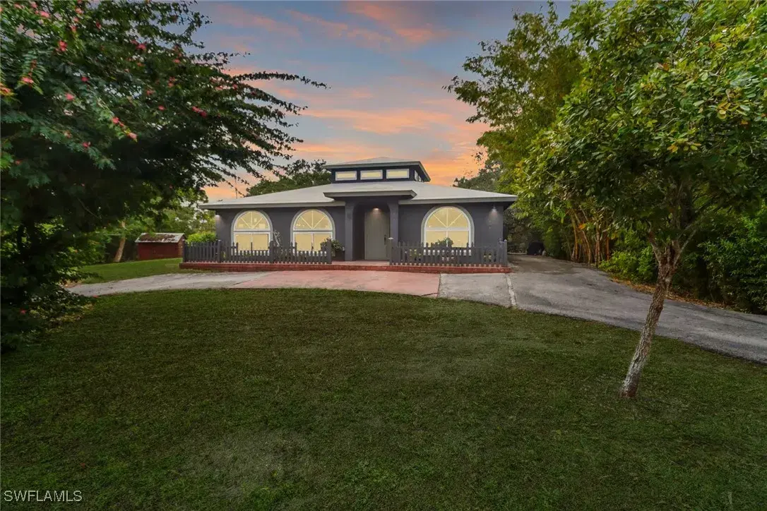 Picture of 4580 54Th Ave Ne, Naples, FL 34120
