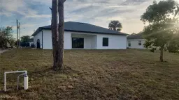 Picture of 2810 44Th St Sw, Lehigh Acres, FL 33976