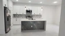 Picture of 2810 44Th St Sw, Lehigh Acres, FL 33976