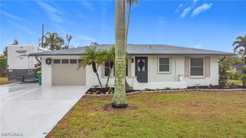 Picture of 141 Singapore Rd, Punta Gorda FL 33950