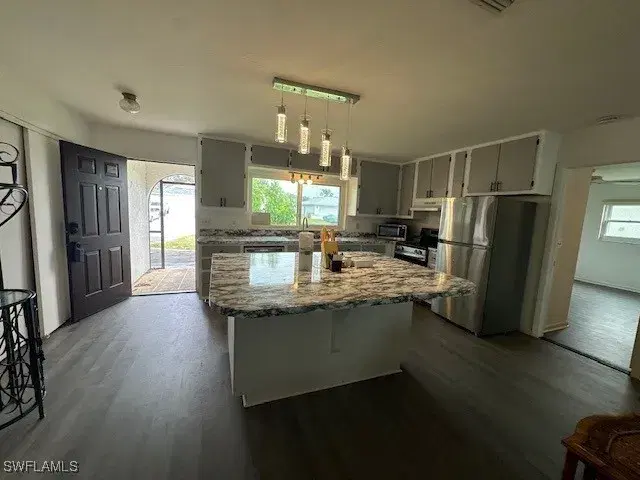 Picture of 310 SW 31St St, Cape Coral FL 33914