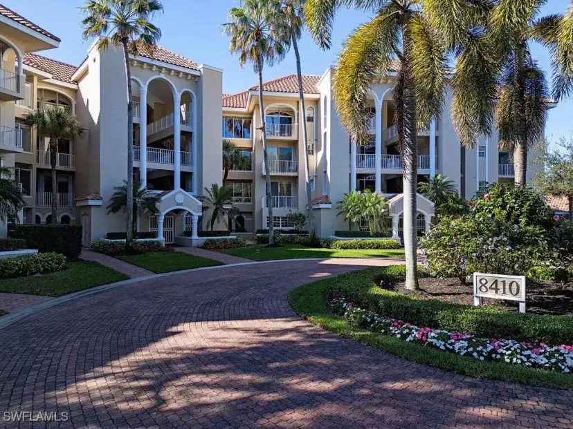 Picture of 8410 Abbington Cir A26, Naples FL 34108