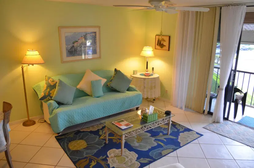 Picture of 5190 Las Verdes Circle 224, Delray Beach FL 33484