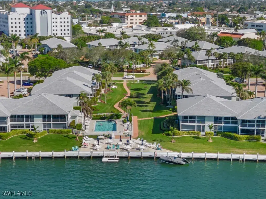 Picture of 649 W Elkcam Cir 624, Marco Island, FL 34145