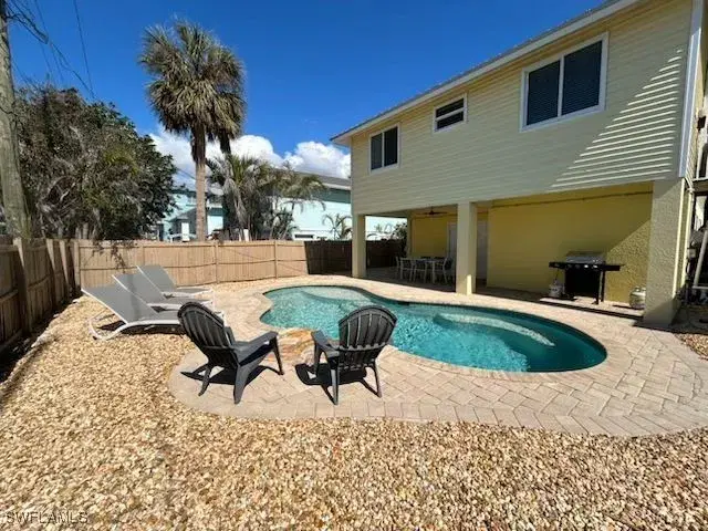 Picture of 227 Mango St, Fort Myers Beach FL 33931