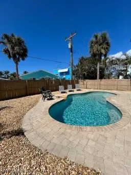 Picture of 227 Mango St, Fort Myers Beach, FL 33931