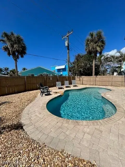 Picture of 227 Mango St, Fort Myers Beach FL 33931
