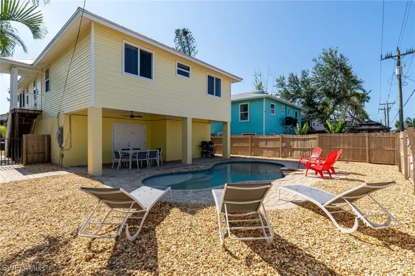 Picture of 227 Mango St, Fort Myers Beach FL 33931