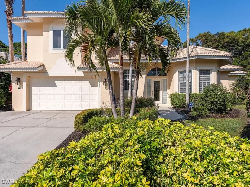 Picture of 657 Soliel Dr, Naples FL 34110