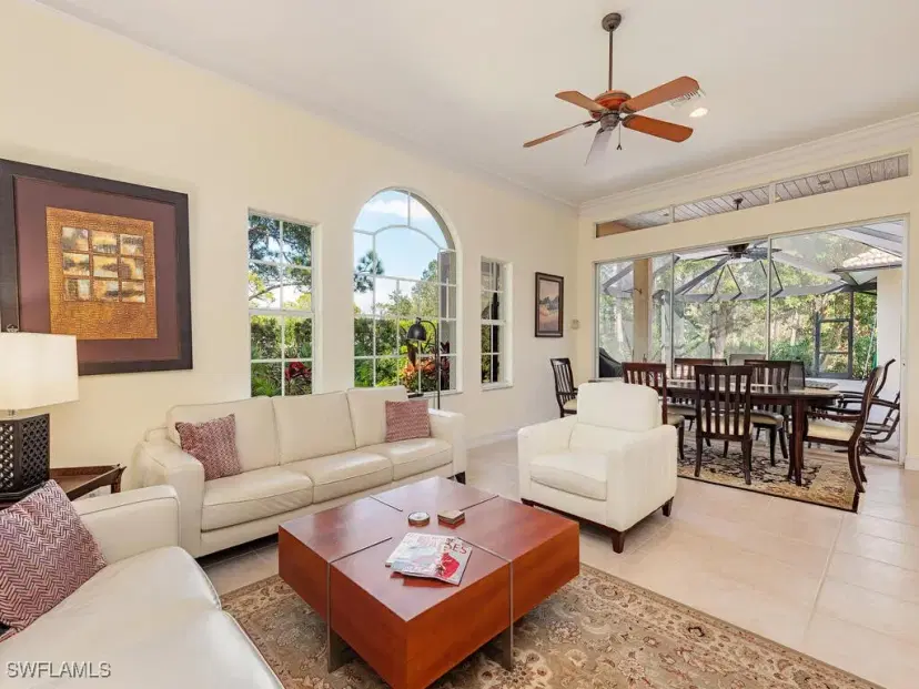 Picture of 657 Soliel Dr, Naples FL 34110