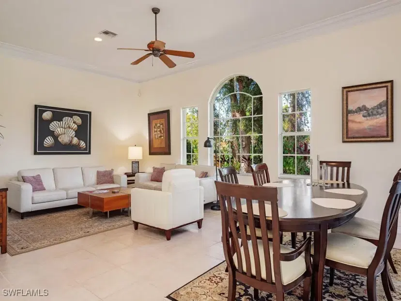 Picture of 657 Soliel Dr, Naples FL 34110
