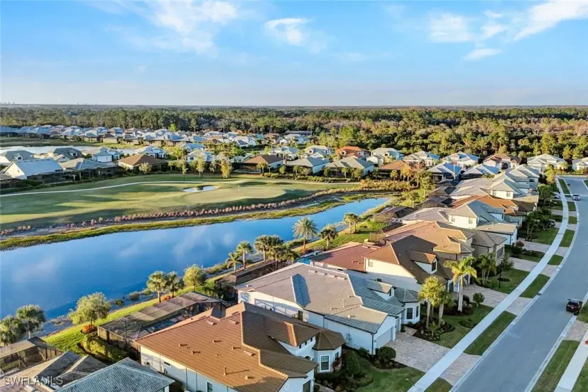 Picture of 9493 Night Heron Ln, Naples FL 34120