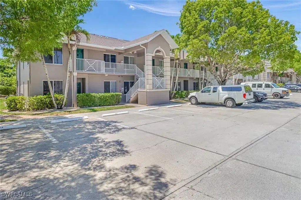 Picture of 5470 16Th Pl Sw 108, Naples, FL 34116