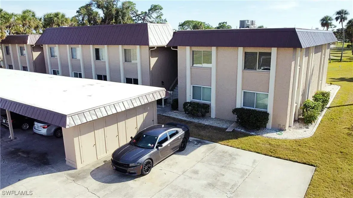 Picture of 1739 Golf Club Dr 3, North Fort Myers, FL 33903