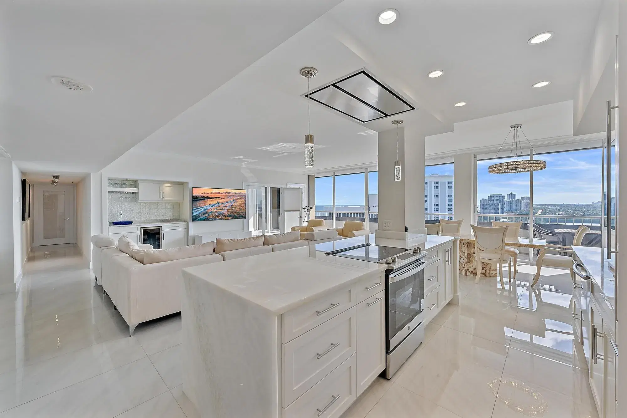 Picture of 5280 N Ocean Drive 16F, Singer Island, FL 33404