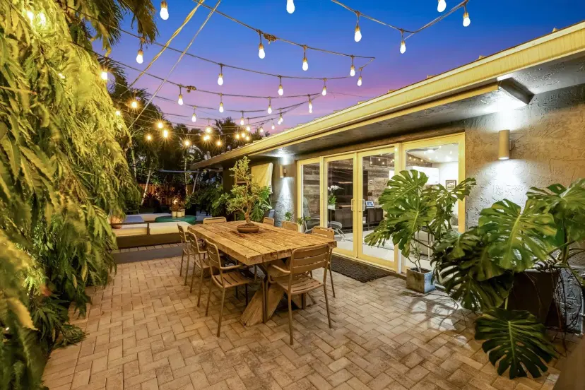 Picture of 2215 Manatee Dr, Fort Lauderdale FL 33316
