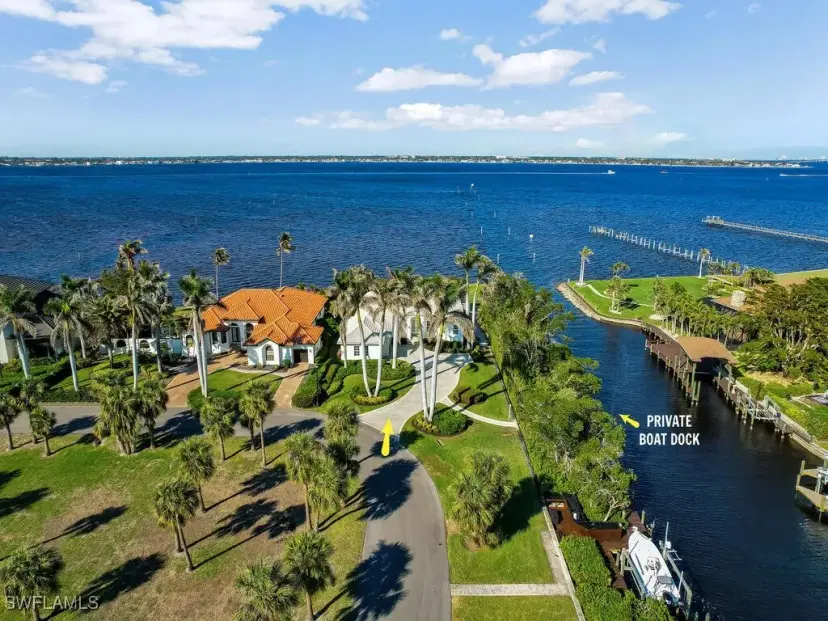 Picture of 15051 Intracoastal Ct, Fort Myers FL 33908