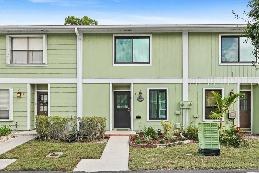 Picture of 796 Hill Drive E, West Palm Beach FL 33415