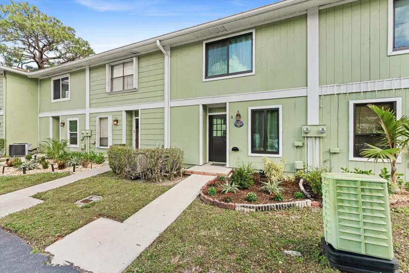 Picture of 796 Hill Drive E, West Palm Beach FL 33415