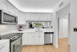 Picture of 2660 Carambola Cir N 202, Coconut Creek, FL 33066
