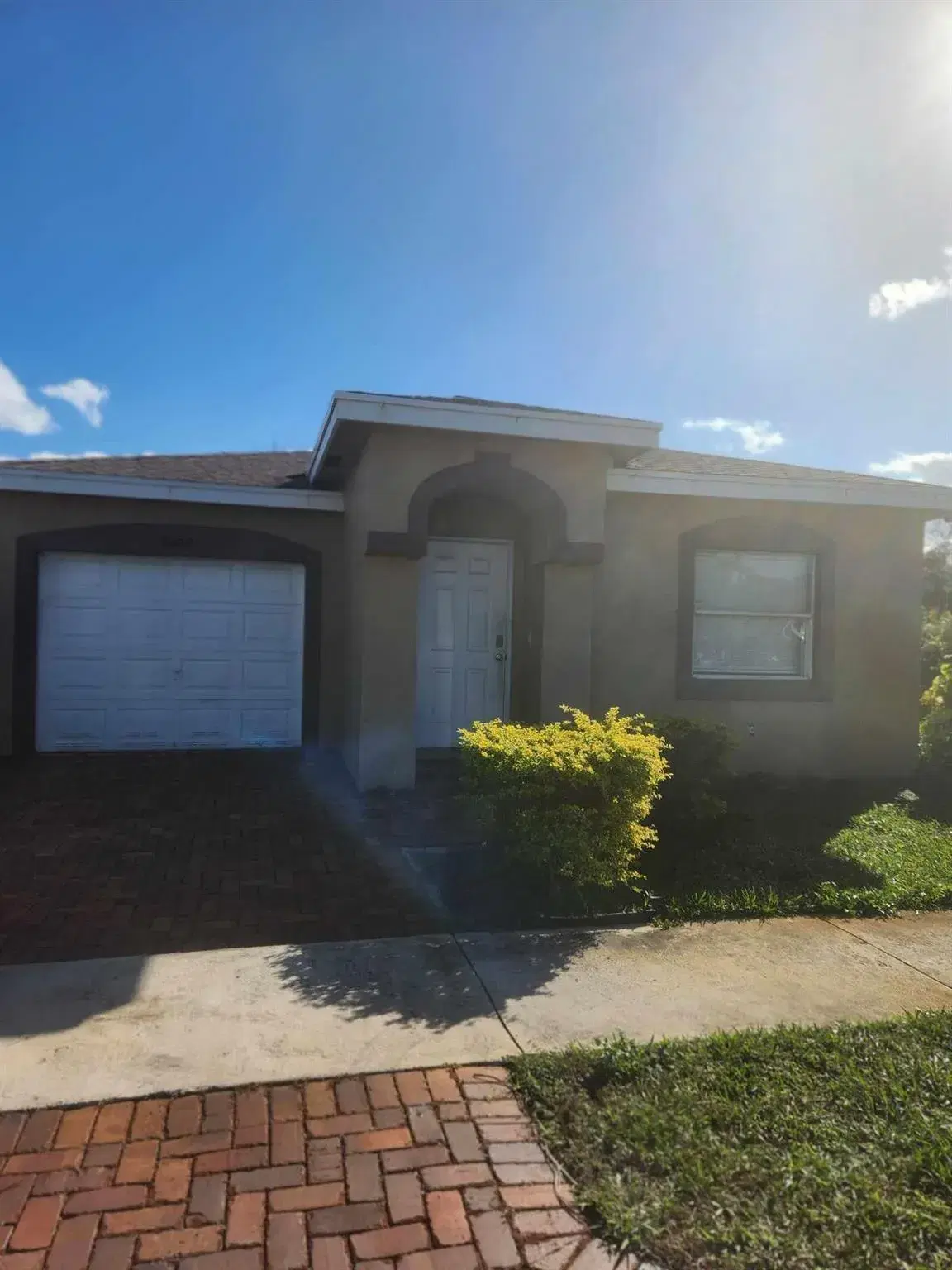 Picture of 2102 E Ridge Circle E 15, Boynton Beach, FL 33435