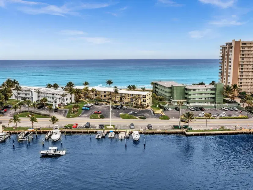 Picture of 1039 Hillsboro Mile 5, Hillsboro Beach FL 33062