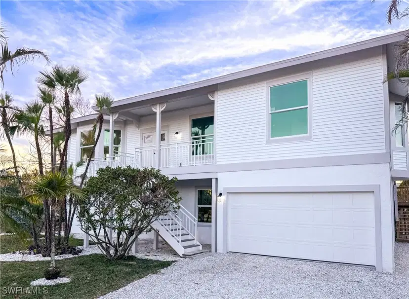 Picture of 1129 Seagrape Ln, Sanibel FL 33957
