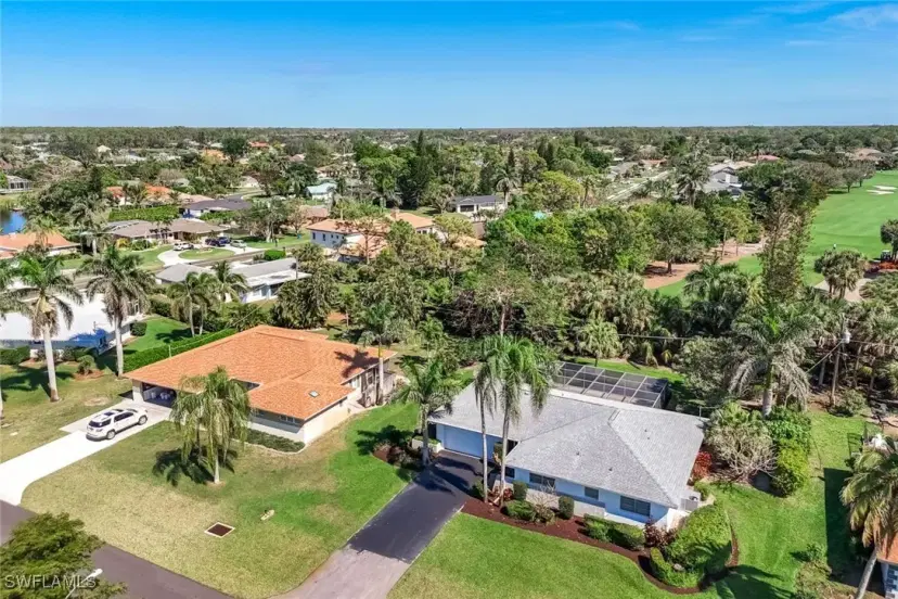 Picture of 466 Golfview Dr, Naples FL 34110