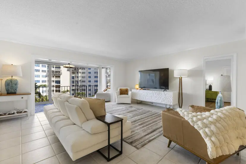Picture of 50 East Road 5C, Delray Beach FL 33483