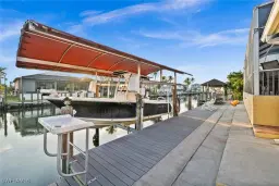 Picture of 2372 Sapodilla Ln, St. James City, FL 33956
