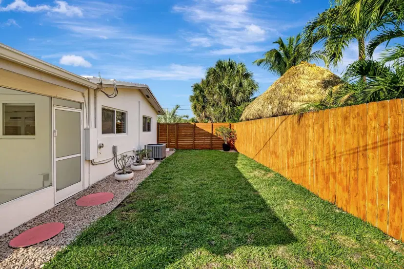 Picture of 712 NE 25 Av, Pompano Beach FL 33062