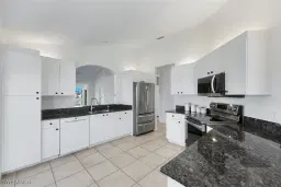 Picture of 5954 Sand Wedge Ln 705, Naples, FL 34110