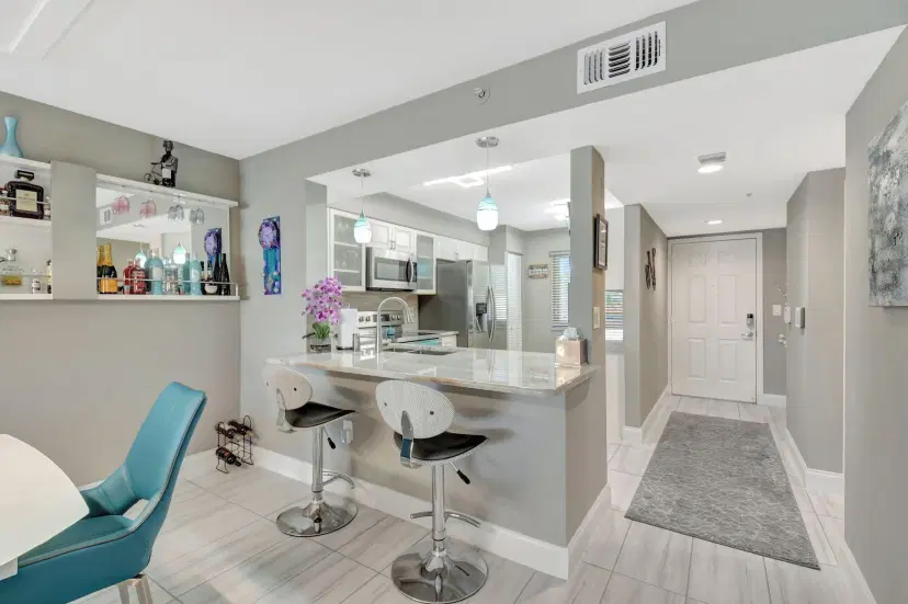 Picture of 14096 Huntington Pointe Drive 209, Delray Beach FL 33484