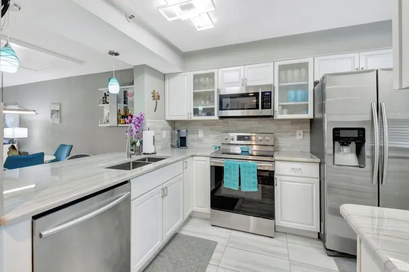 Picture of 14096 Huntington Pointe Drive 209, Delray Beach FL 33484