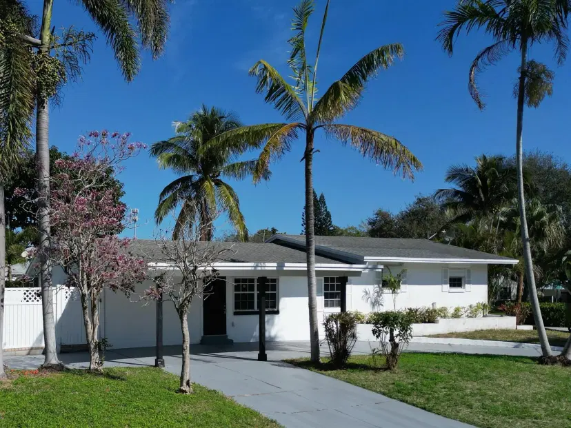 Picture of 231 N Seacrest Circle, Delray Beach FL 33444