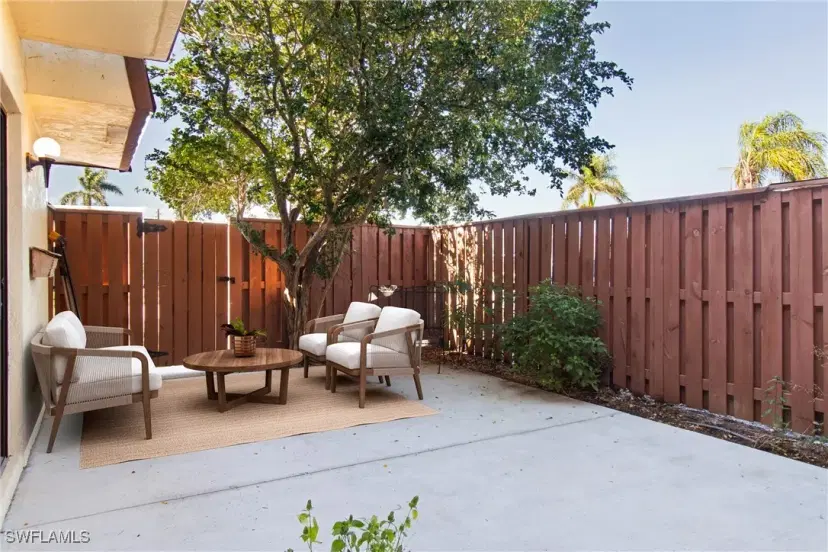 Picture of 5231 Cedarbend Dr 4, Fort Myers FL 33919