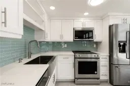 Picture of 320 Seaview Ct 2-512, Marco Island, FL 34145