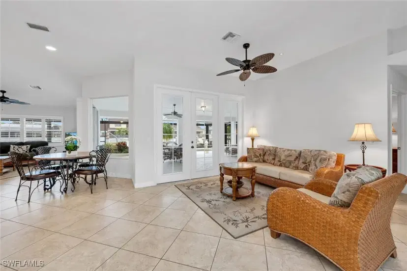 Picture of 1610 Begonia Ct, Marco Island FL 34145