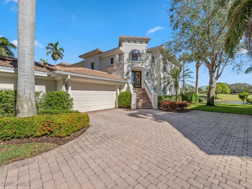 Picture of 15540 Monterosso Ln 202, Naples FL 34110