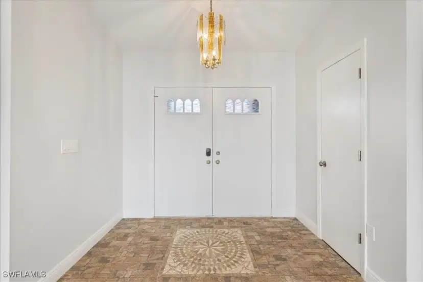 Picture of 7095 Beardsley St, Englewood FL 34224