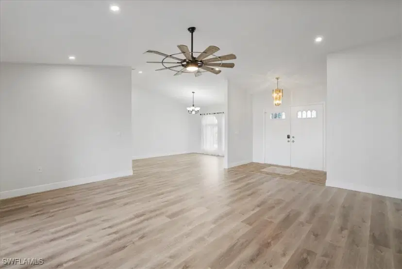 Picture of 7095 Beardsley St, Englewood FL 34224